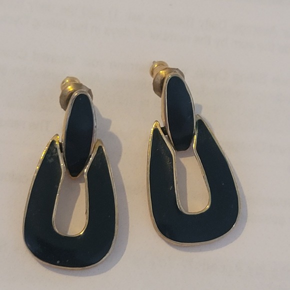 Napier Jewelry - Vintage Napier Gold Tone‎ & Black Enamel Drop Earrings Signed Designer